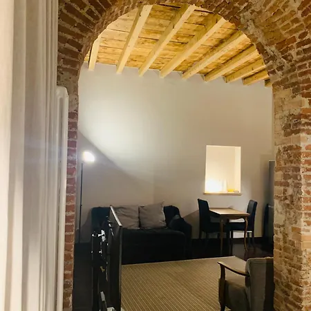 Hostmate - - Arco Della Pace Experience *