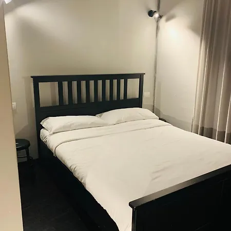 Hostmate - - Arco Della Pace Experience *
